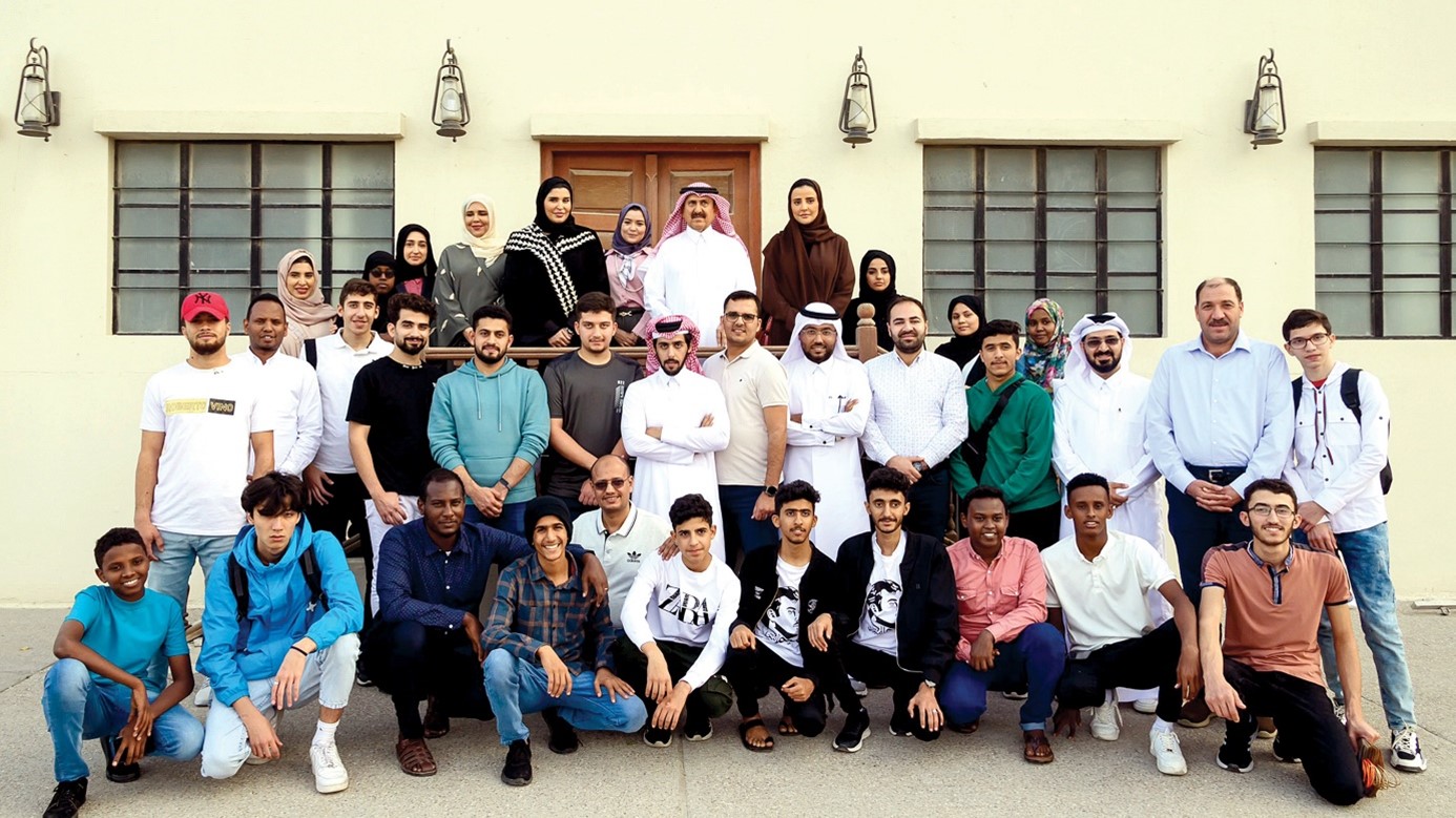 The Minister of Social Development meets fans of the "Qatar 2022: Joy for All" initiative